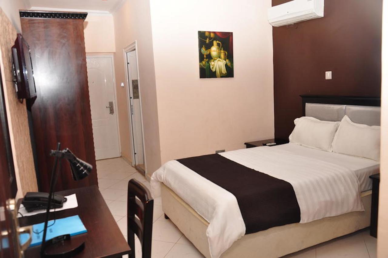 แกรนด์ แบงก์ ลิงค์ โฮเต็ล Hotel Otta ภายนอก รูปภาพ