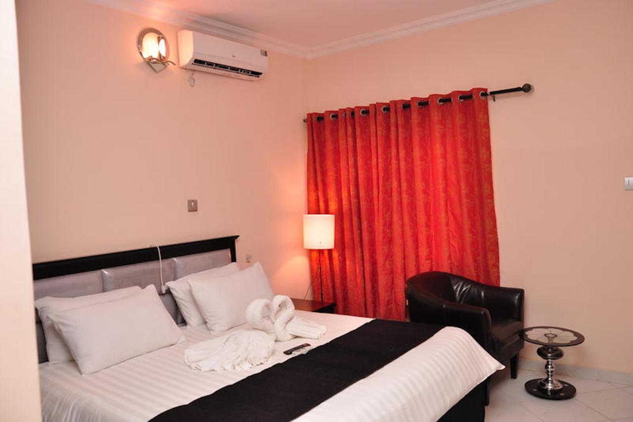 แกรนด์ แบงก์ ลิงค์ โฮเต็ล Hotel Otta ภายนอก รูปภาพ